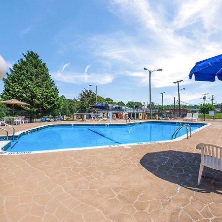 Quality Inn Gastonia Zewnętrze zdjęcie