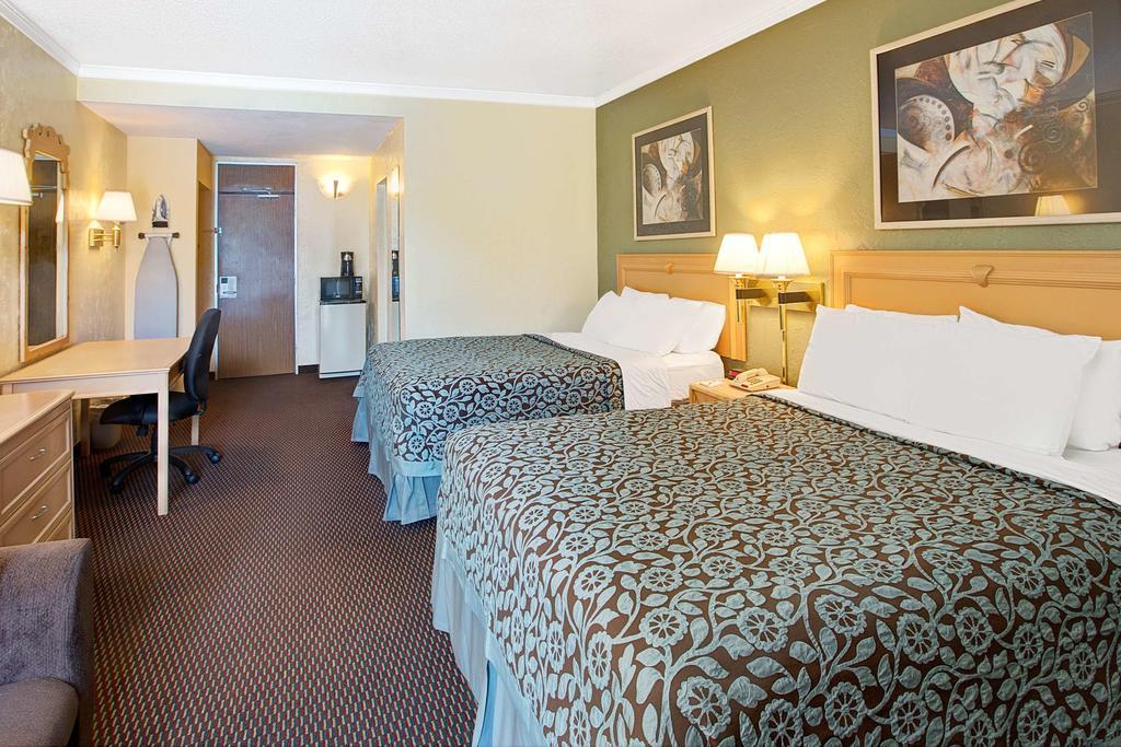 Quality Inn Gastonia Zewnętrze zdjęcie